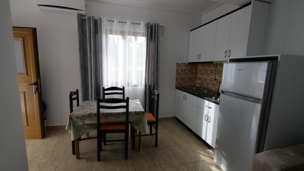 Kiri S.Apartaments Sarandë Esterno foto